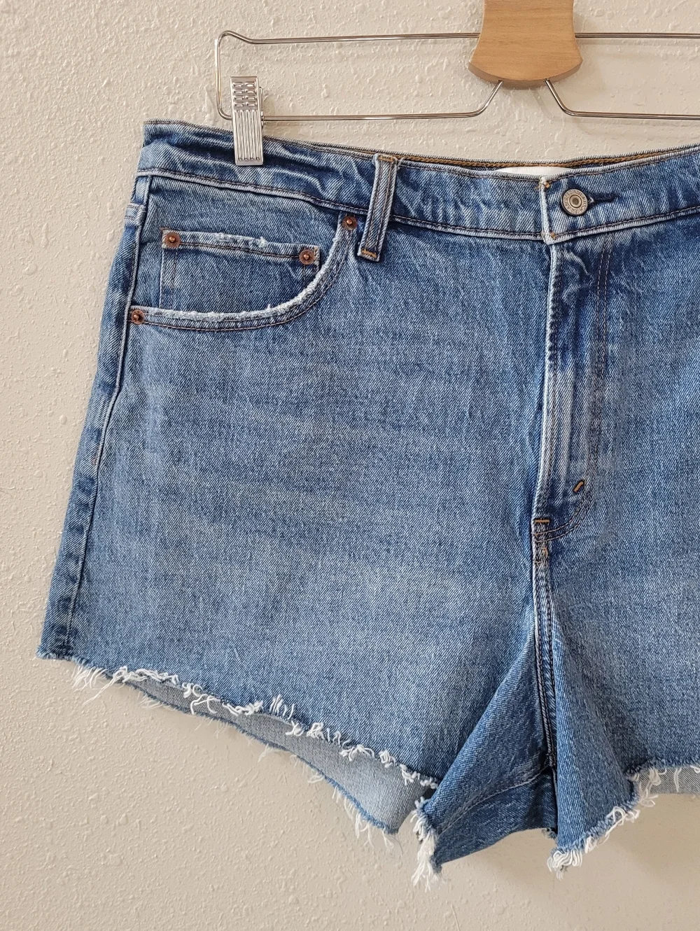 ABERCROMBIE & FITCH High Rise The '90s Relaxed Cut Off Short Size 34 l 18 - Picture 2 of 14